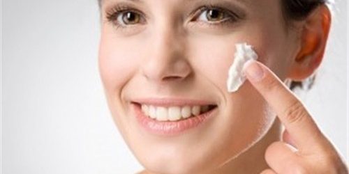 Hiệu quả bất ngờ từ cách trị mụn bằng kem đánh răng